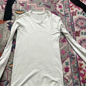 white lulu long sleeve